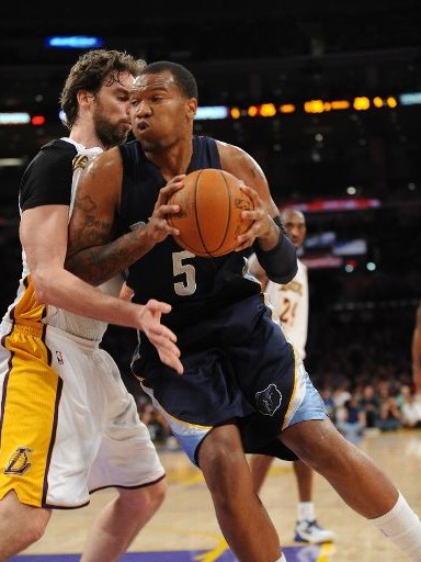 边路突破的 边路突破的