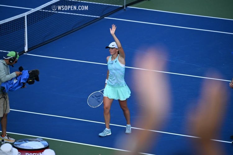 而东契奇则 而东契奇则