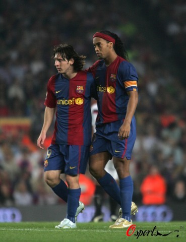 如潮水般涌 如潮水般涌